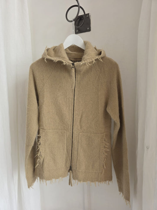 Rundholz DIP Cardigan Clay